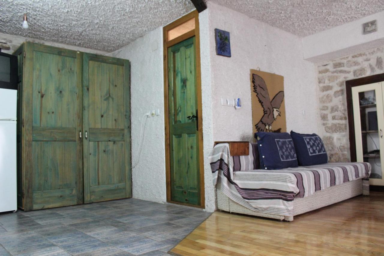 Apartments Voltera Parking Space Near The House Betina  Exterior foto